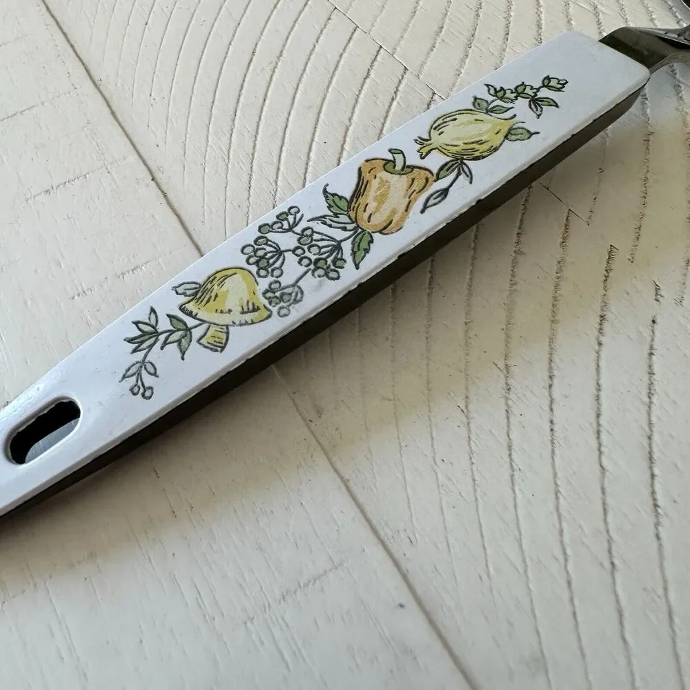 Vintage Cheese Spatula Knife Spreader Stainless Steel‎ Made in USA Veggie Design